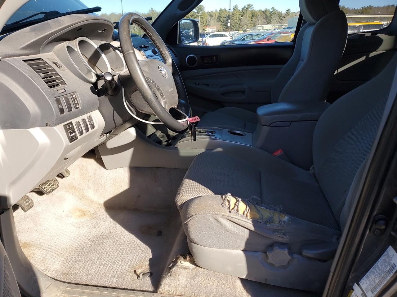 2010 Toyota Tacoma VIN 5TEUU4EN6AZ741983 Copart auction photo, front end / minor dent/scratches damage thumbnail 7