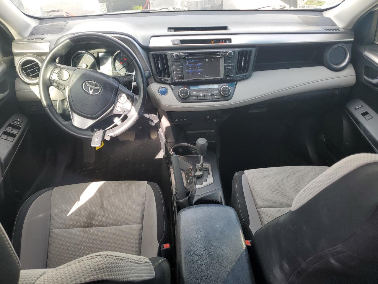 2017 Toyota RAV 4 VIN JTMRJREV3HD108145 Copart auction photo, side damage thumbnail 8