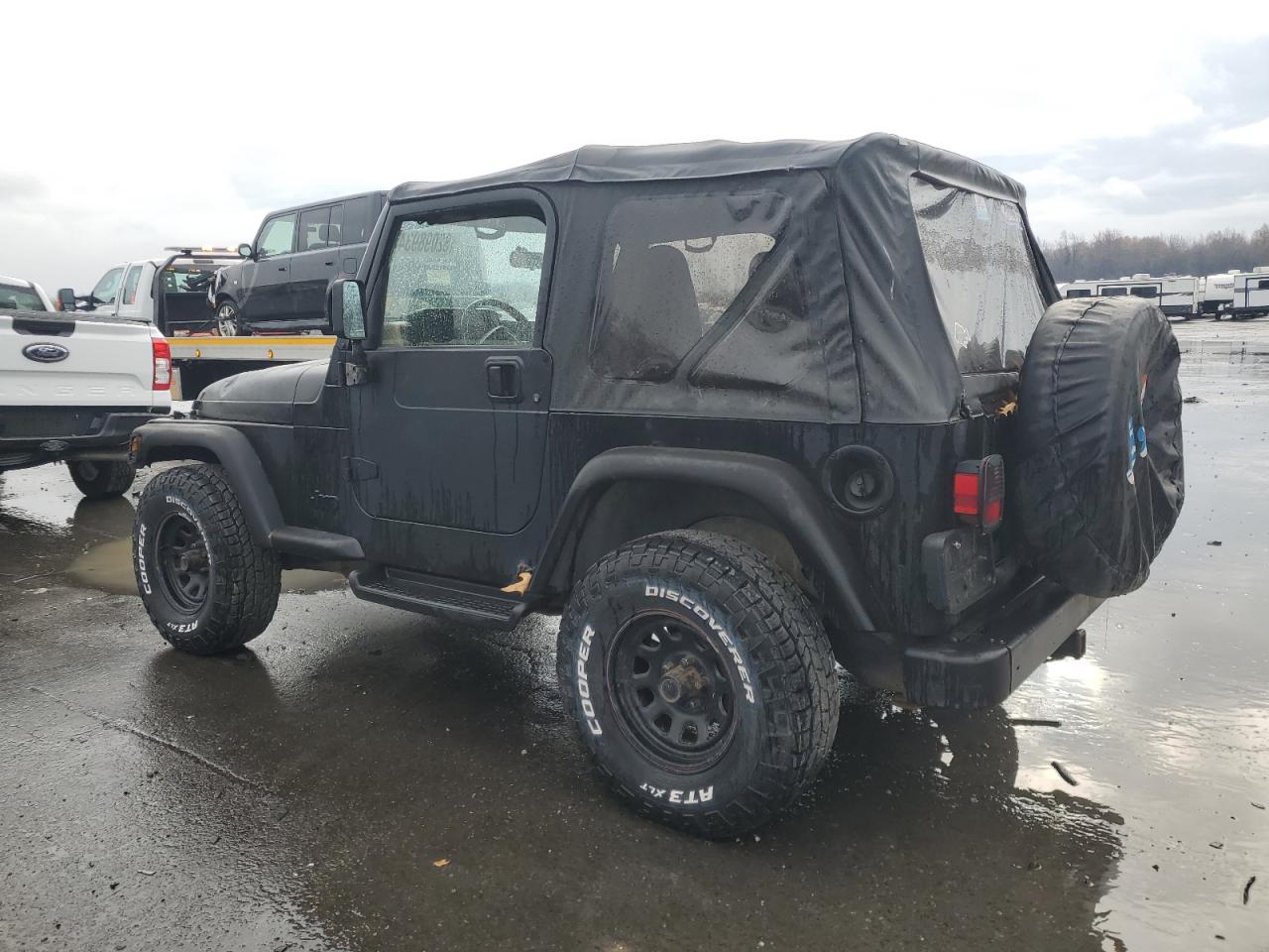 1997 Jeep Wrangler VIN 1J4FY29P9VP486704 Copart auction photo, minor dent/scratches / mechanical damage thumbnail 2