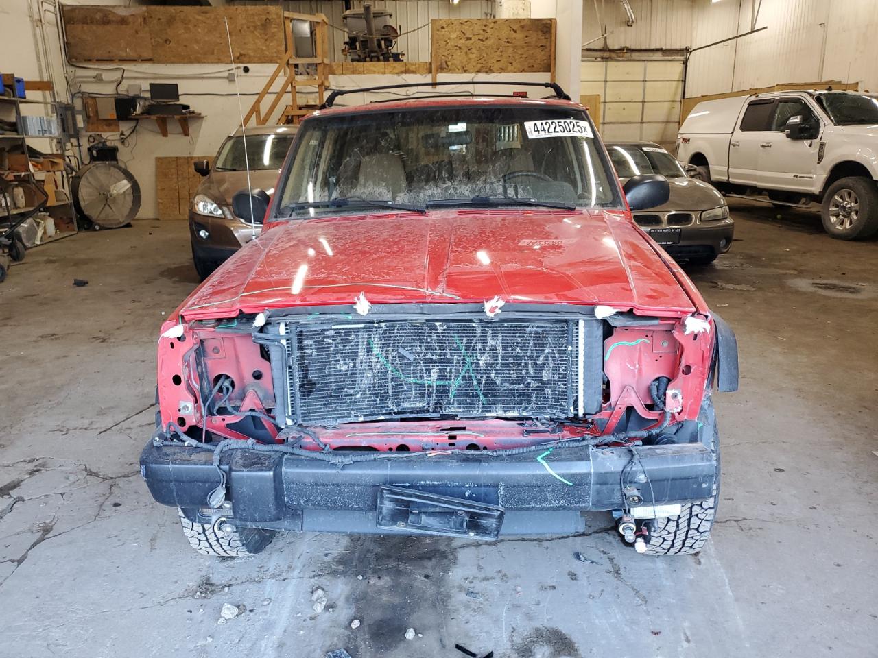 1998 Jeep Grand Cherokee VIN 1J4FJ68S1WL179098 Copart auction photo, front end damage thumbnail 5