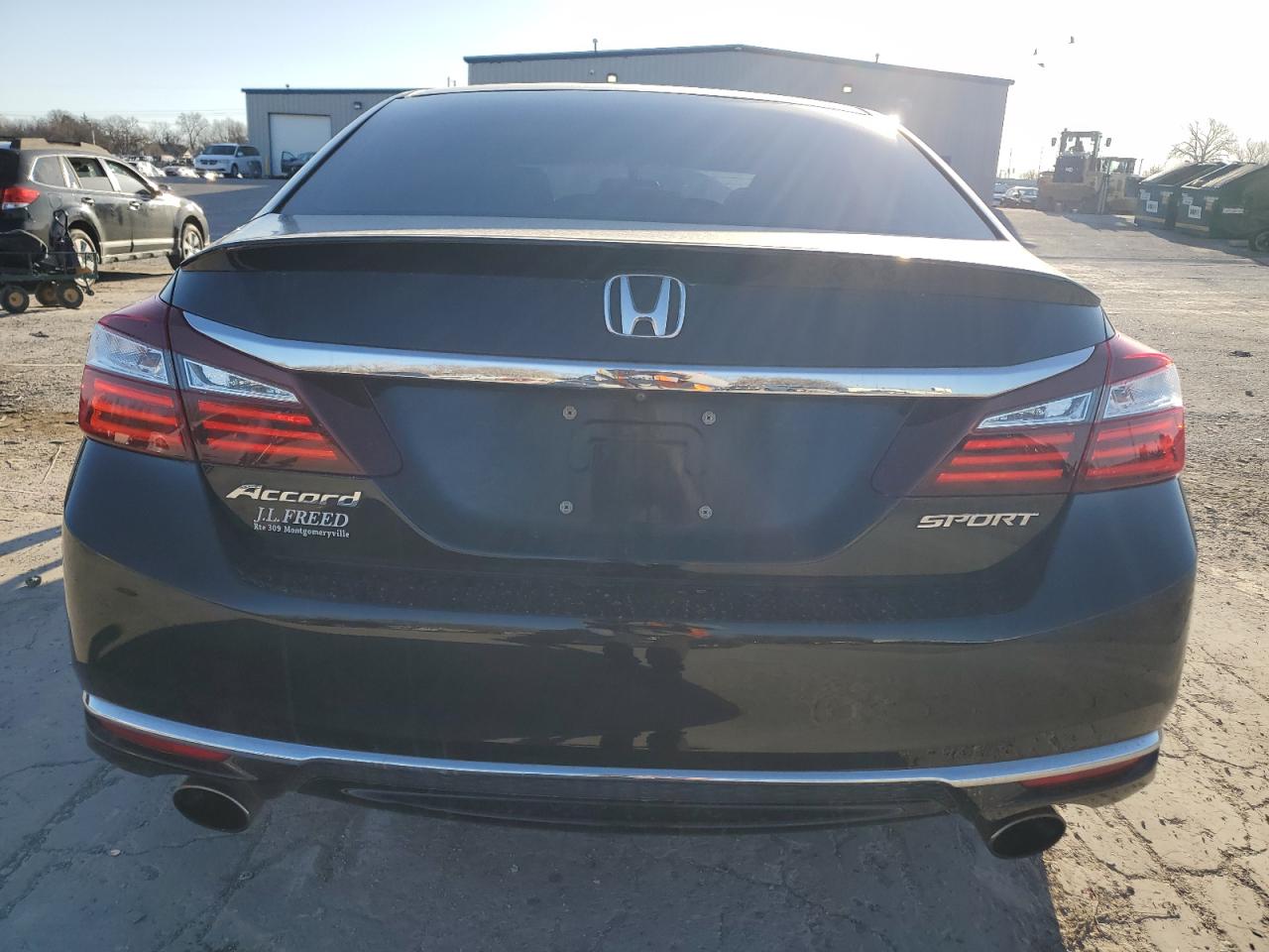 2017 Honda Accord VIN 1HGCR2F58HA302502 Copart auction photo, front end / minor dent/scratches damage thumbnail 6