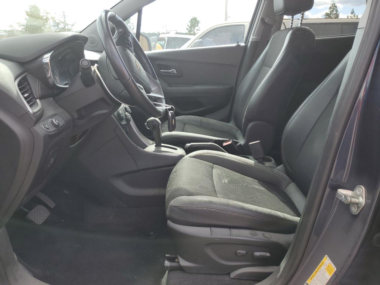 2019 Chevrolet Trax VIN 3GNCJPSB9KL135766 Copart auction photo, water/flood damage thumbnail 7