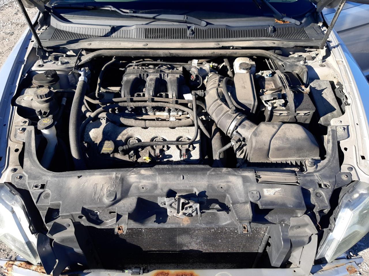 2011 Ford Taurus VIN 1FAHP2EW0BG135597 Copart auction photo, front end / rear end damage thumbnail 11