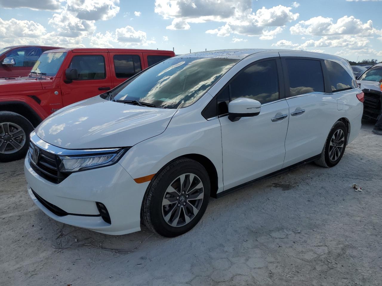 2024 Honda Odyssey VIN 5FNRL6H64RB068889