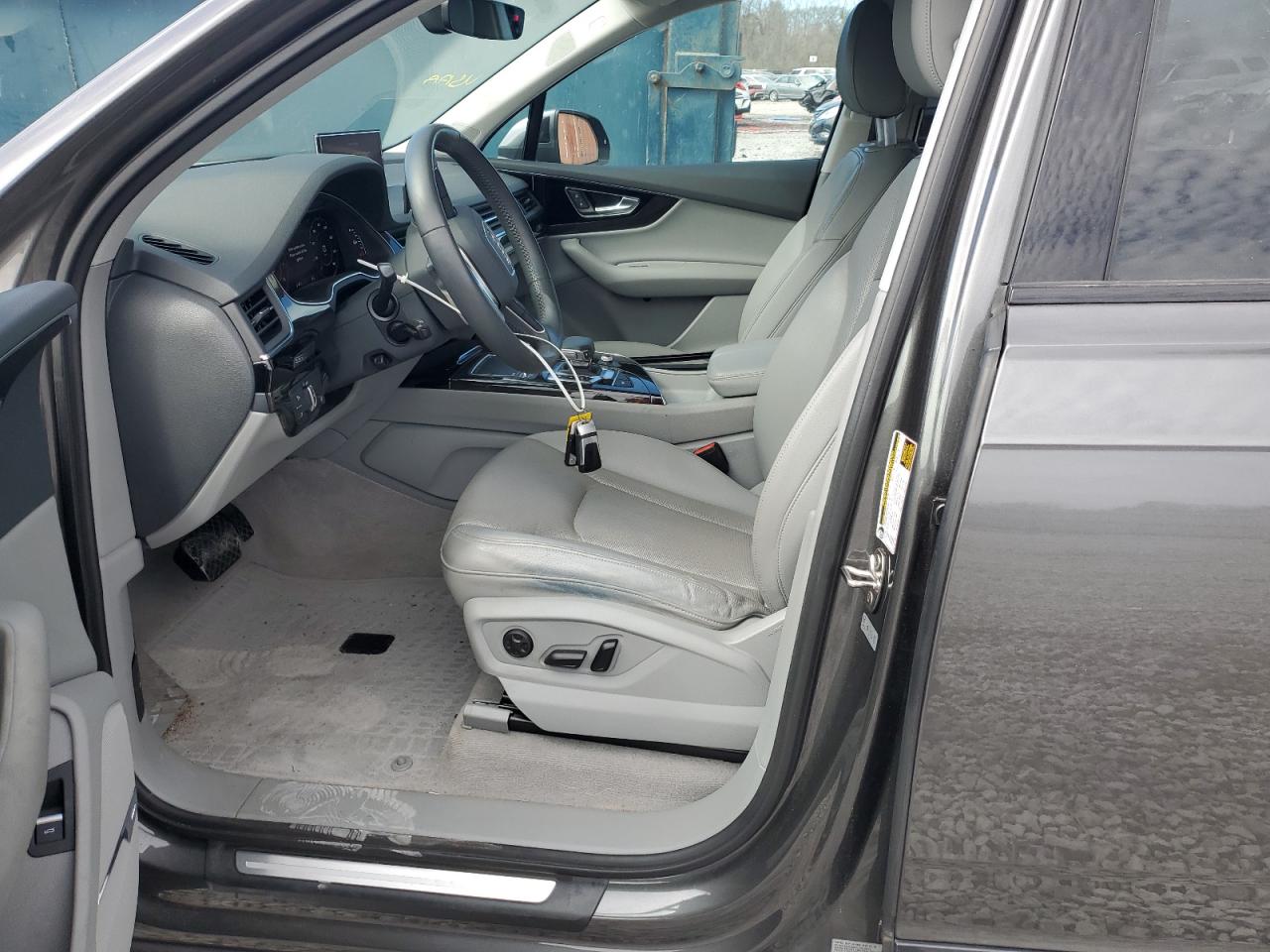 2019 Audi Q7 VIN WA1LAAF71KD048567 Copart auction photo, front end damage thumbnail 7