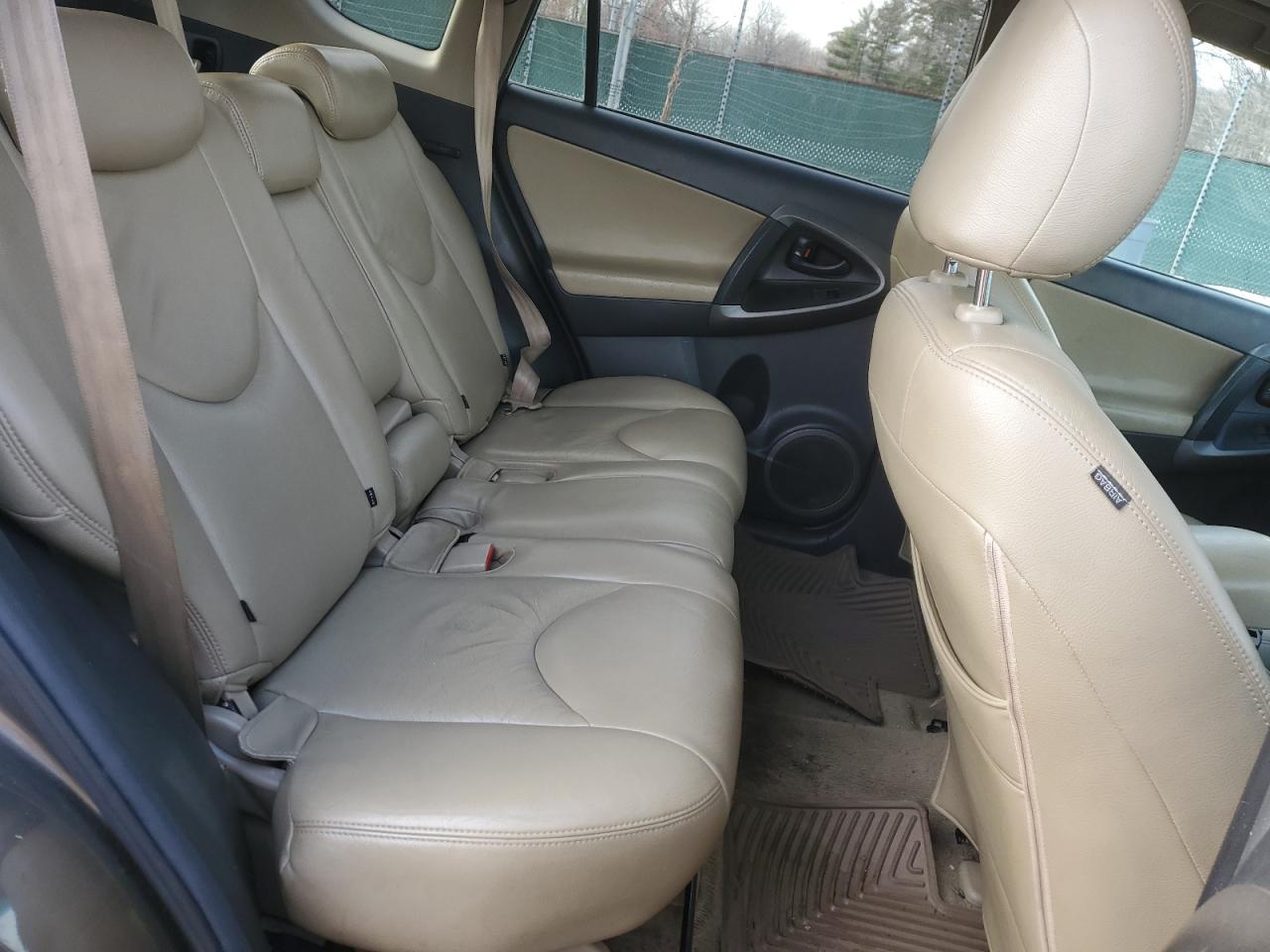 2010 Toyota RAV 4 VIN 2T3JF4DVXAW038459 Copart auction photo, top/roof / front end damage thumbnail 11