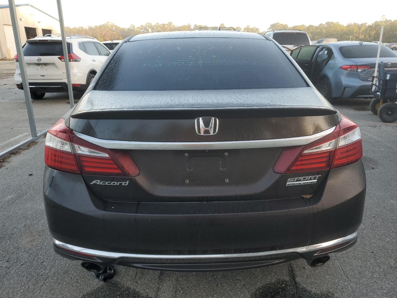 2017 Honda Accord VIN 1HGCR2F19HA294780 Copart auction photo, front end damage thumbnail 6