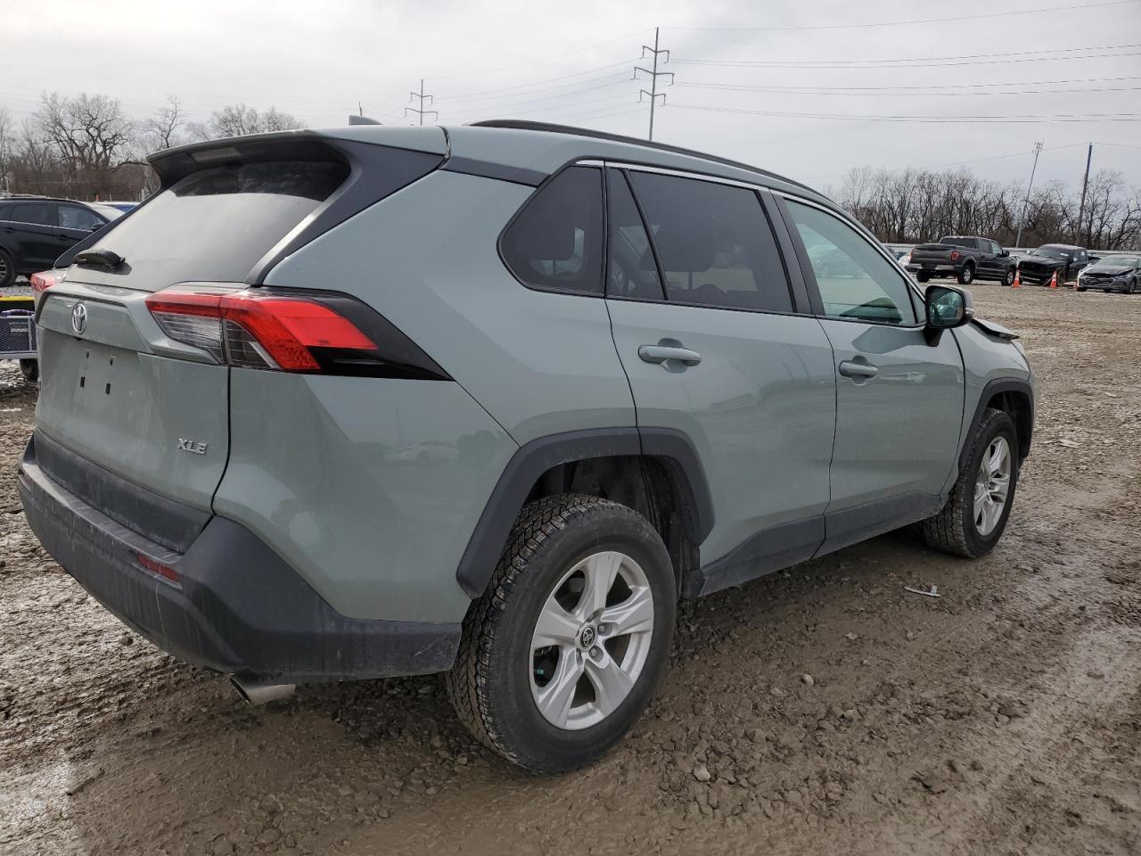 2021 Toyota RAV 4 VIN 2T3W1RFVXMW125555 Copart auction photo, front end damage thumbnail 3