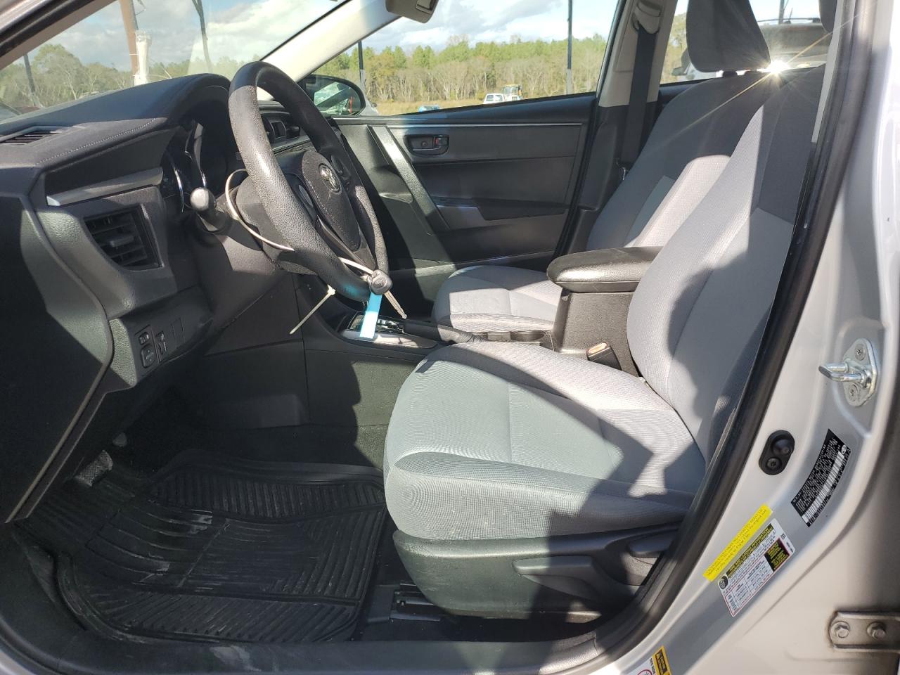 2015 Toyota Corolla VIN 5YFBURHE7FP183137 Copart auction photo, front end / minor dent/scratches damage thumbnail 7