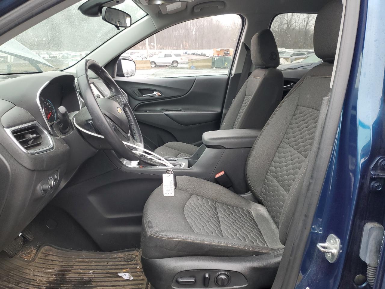2020 Chevrolet Equinox VIN 3GNAXUEV5LL270044 Copart auction photo, all over damage thumbnail 7