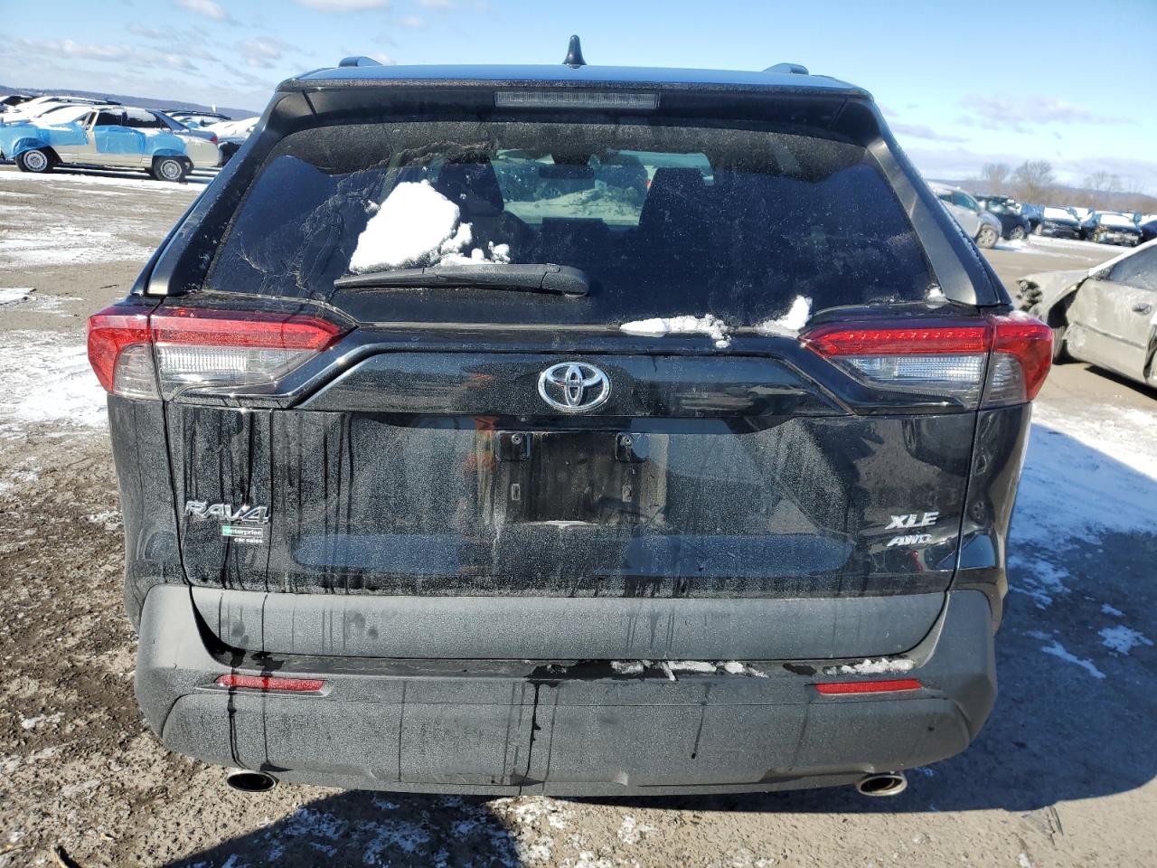 2021 Toyota RAV 4 VIN 2T3P1RFVXMW204521 Copart auction photo, front end / undercarriage damage thumbnail 6