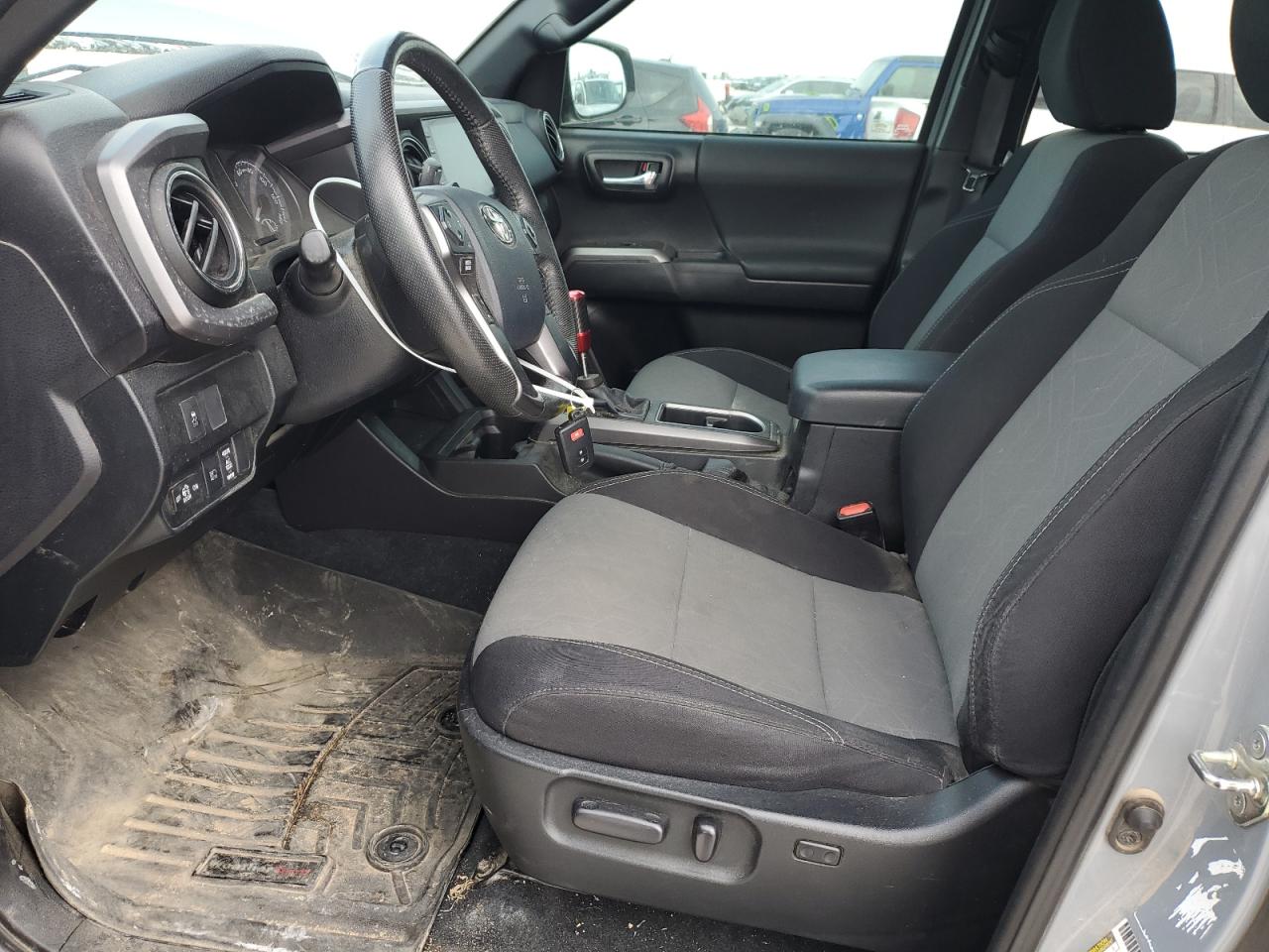2020 Toyota Tacoma VIN 3TMCZ5AN7LM334618 Copart auction photo, normal wear damage thumbnail 7