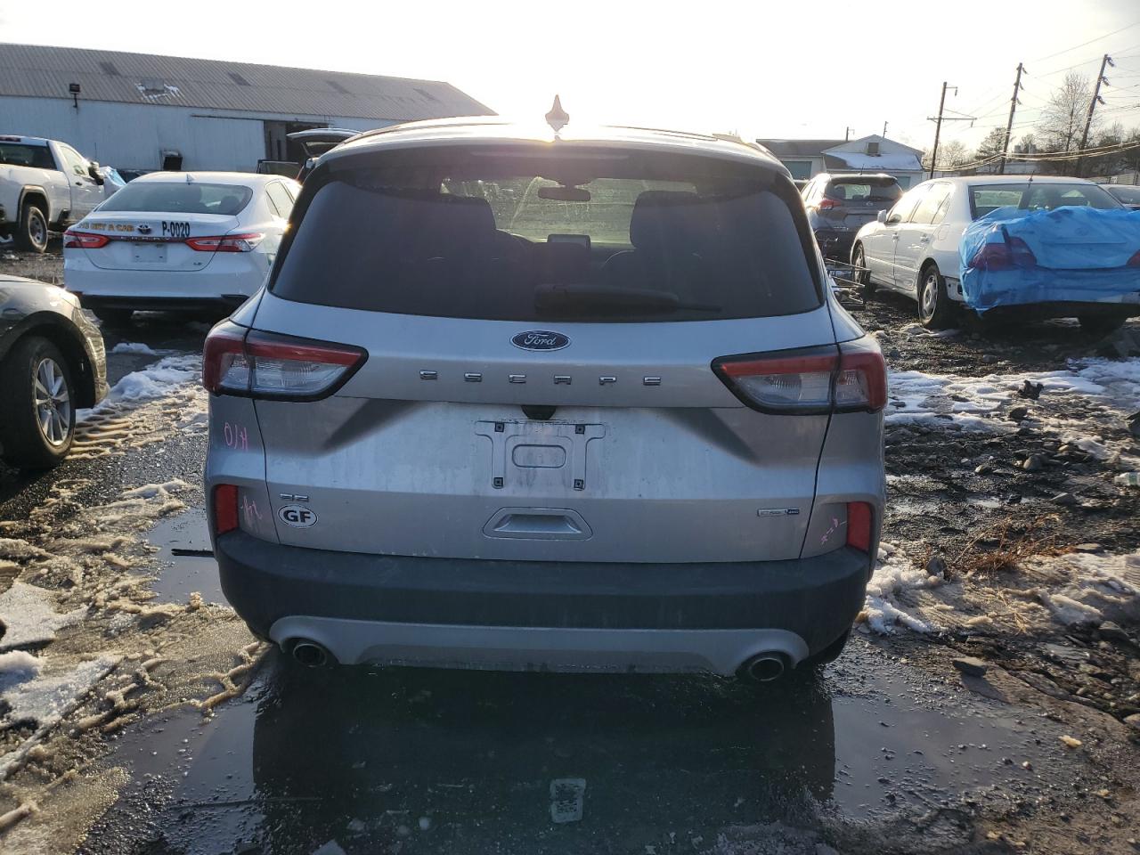 2020 Ford Escape VIN 1FMCU9G60LUA65990 Copart auction photo, front end / side damage thumbnail 6