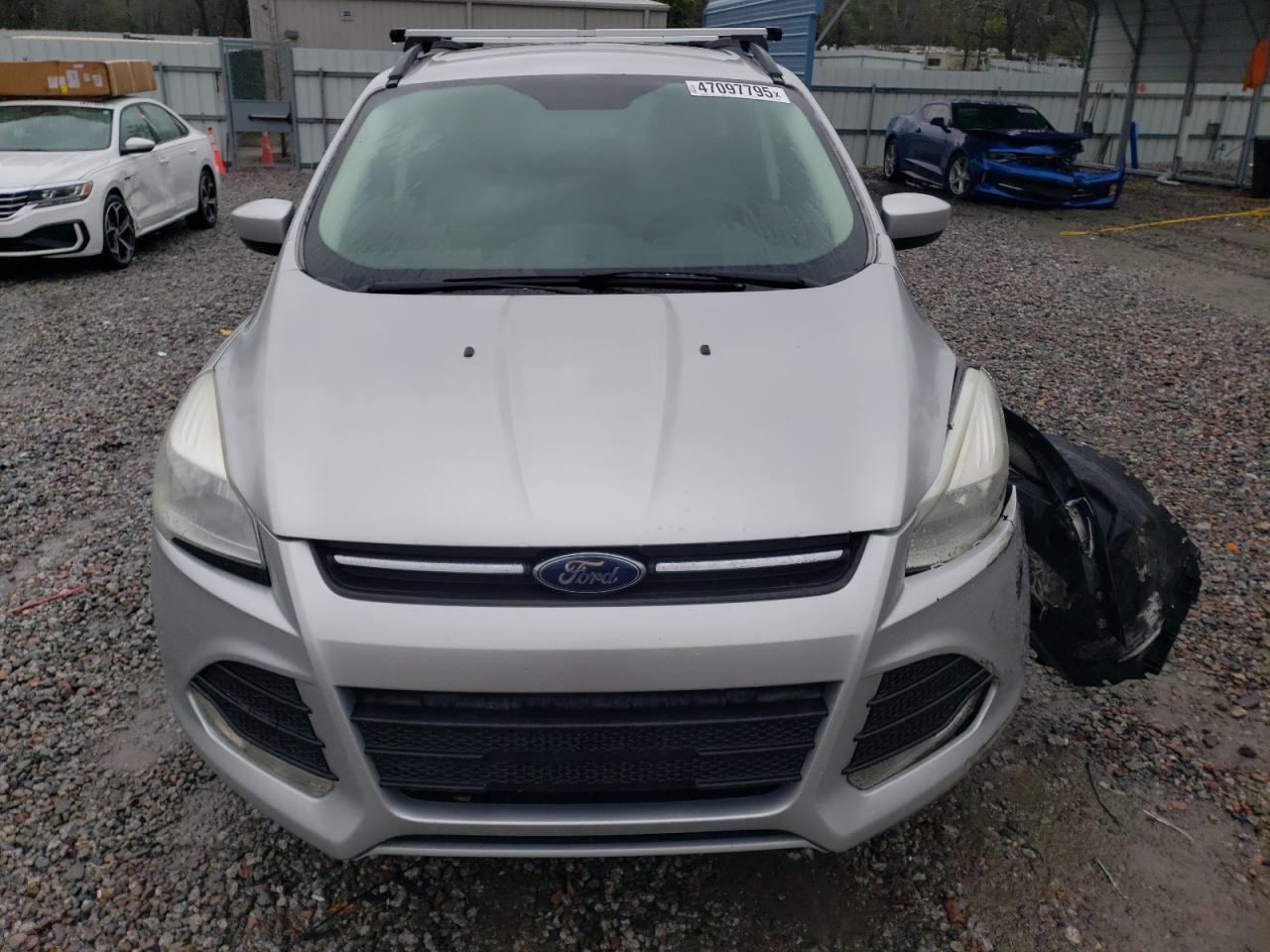 2014 Ford Escape VIN 1FMCU0GX7EUE20239 Copart auction photo, front end / minor dent/scratches damage thumbnail 5