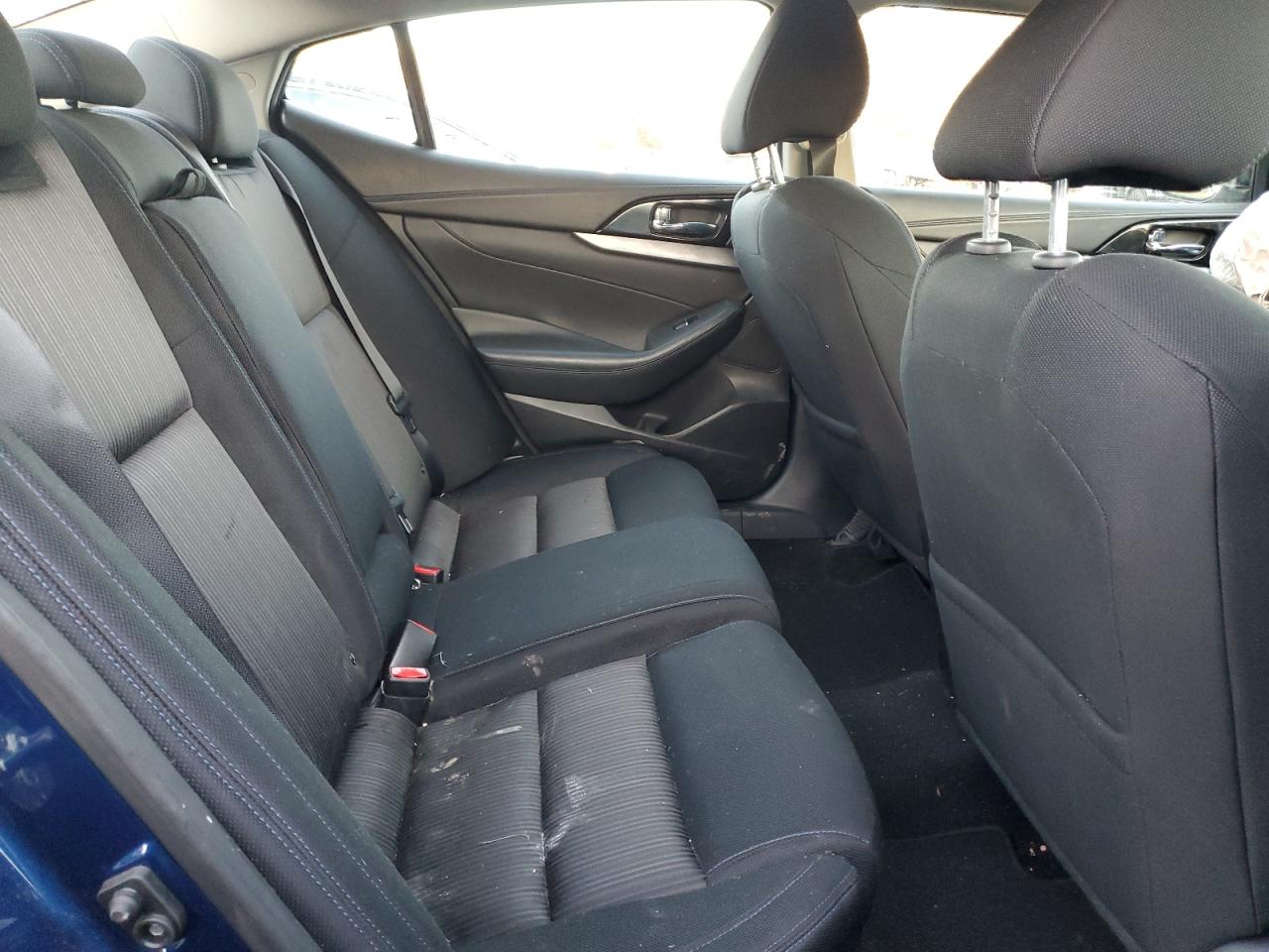 2017 Nissan Maxima VIN 1N4AA6AP4HC455093 Copart auction photo, front end / side damage thumbnail 11