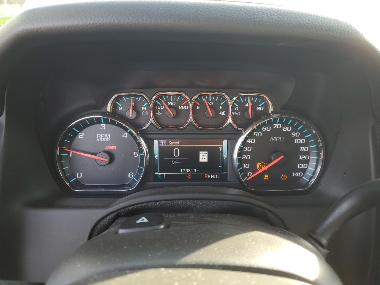 2018 Chevrolet Tahoe VIN 1GNSKBKC5JR210071 Copart auction photo, front end / minor dent/scratches damage thumbnail 9