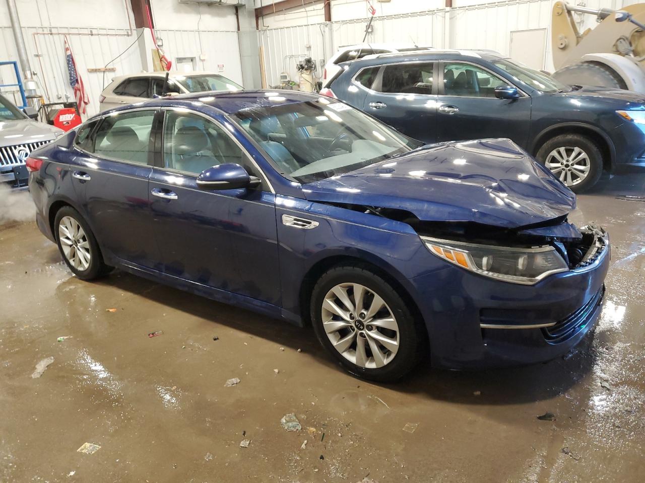 2016 KIA Optima VIN 5XXGU4L39GG113972 Copart auction photo, front end damage thumbnail 4