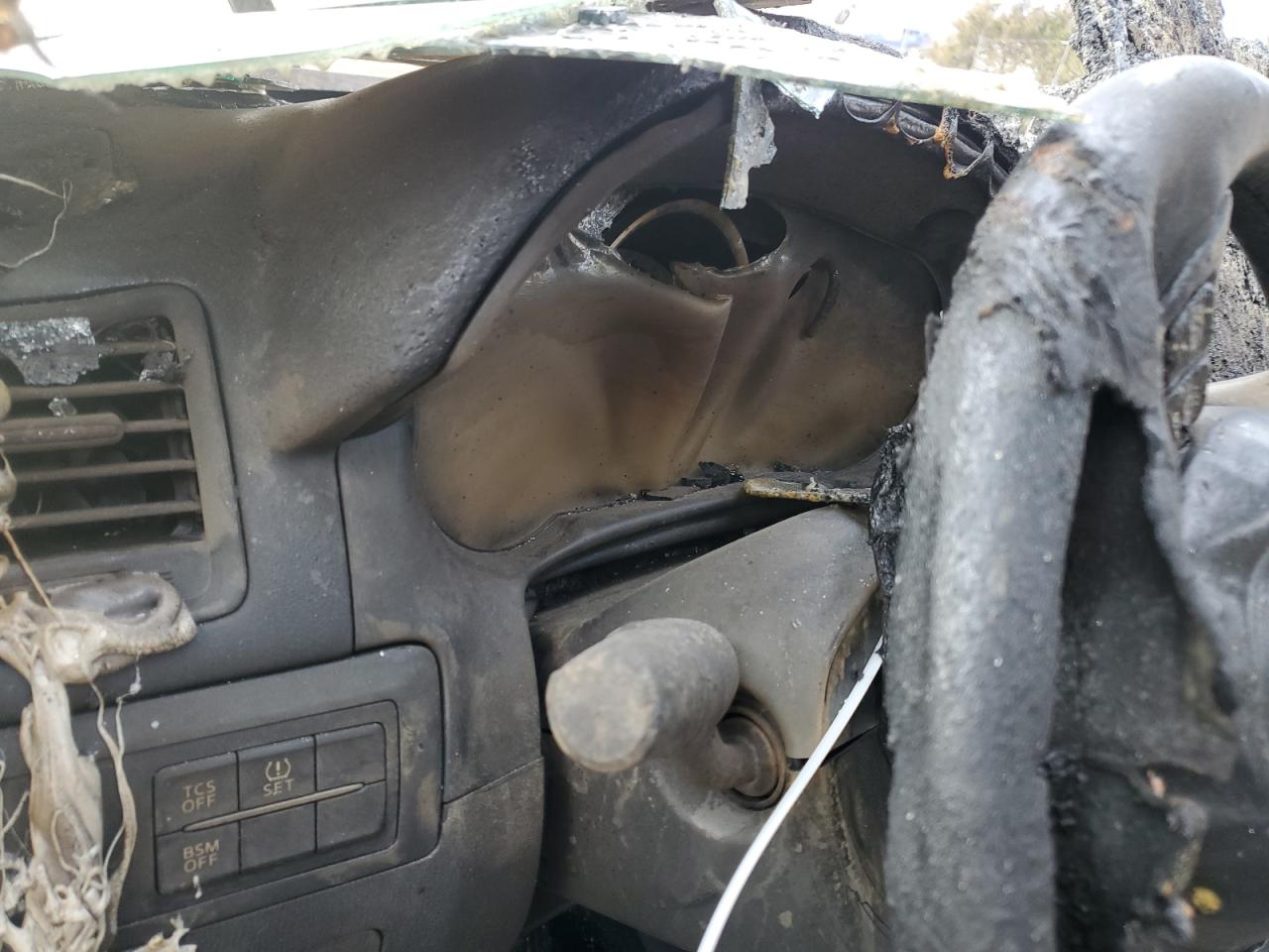 2015 Mazda CX-5 VIN JM3KE4CY9F0479814 Copart auction photo, burn - engine / burn - interior damage thumbnail 9