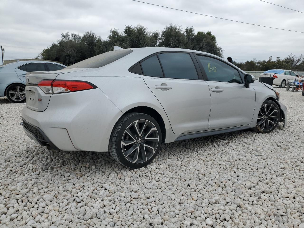 2020 Toyota Corolla VIN 5YFS4RCE2LP045234 Copart auction photo, front end / side damage thumbnail 3
