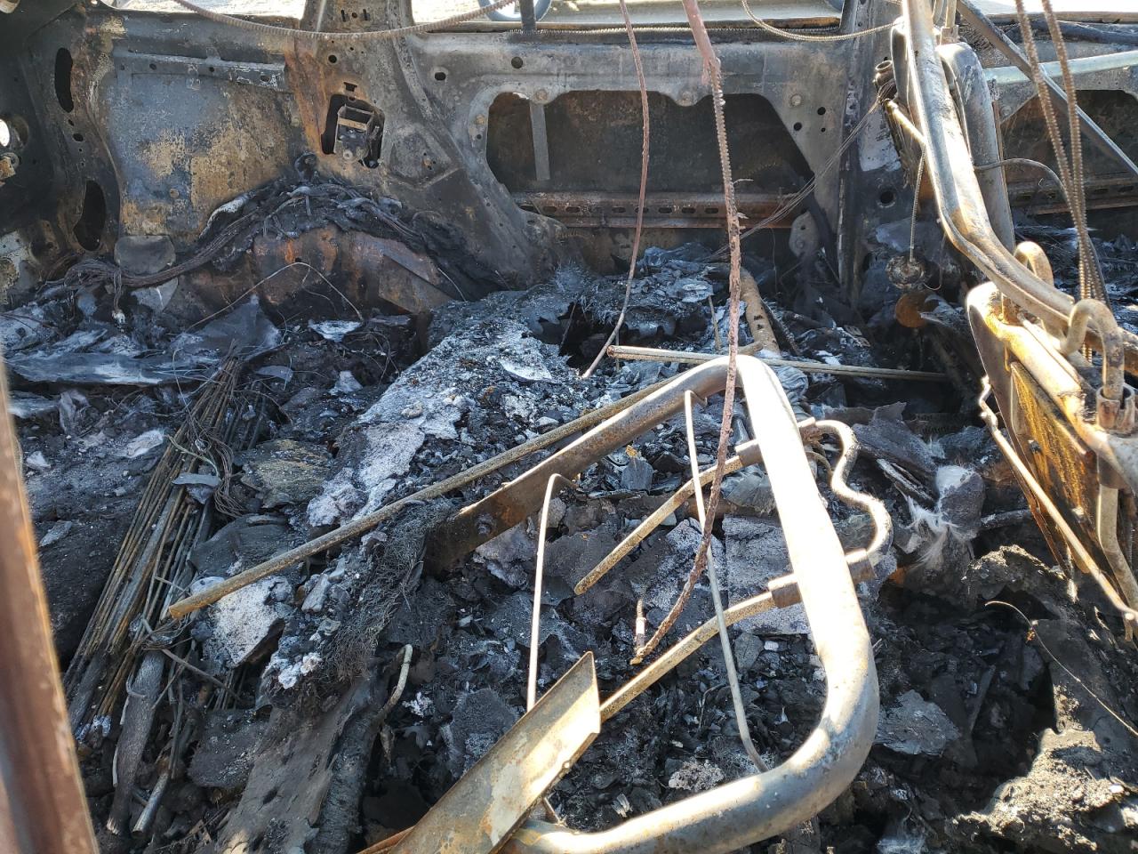 2011 Ford Edge VIN 2FMDK4KC1BBA80805 Copart auction photo, burn damage thumbnail 11