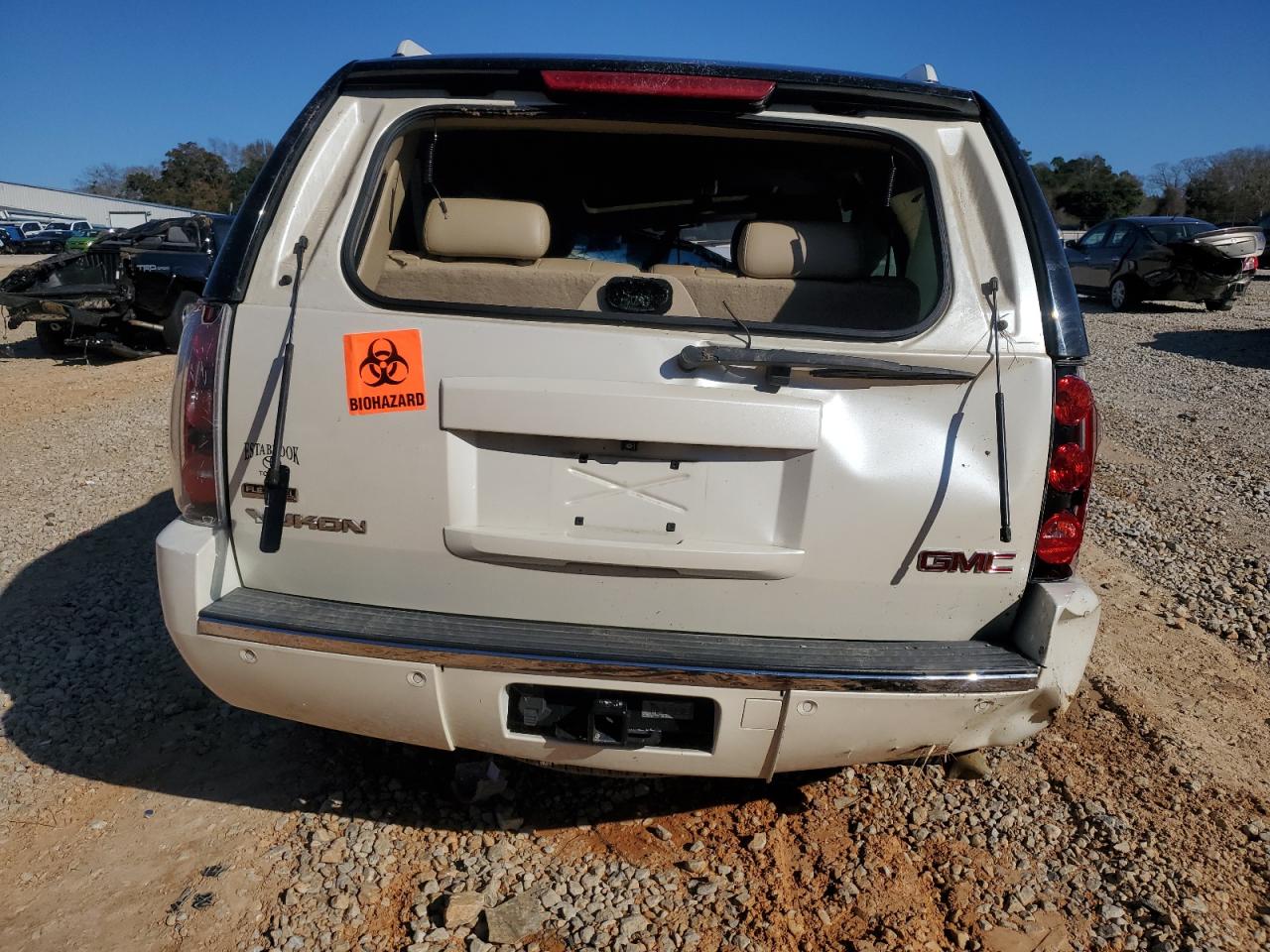 2011 GMC Yukon VIN 1GKS1EEF5BR176075 Copart auction photo, rollover damage thumbnail 6