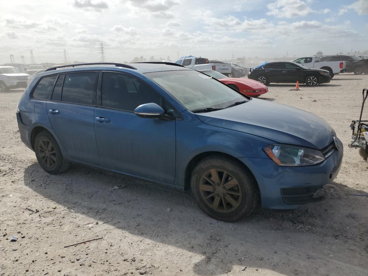 2017 Volkswagen Golf VIN 3VWA17AU4HM502818 Copart auction photo, front end / side damage thumbnail 4