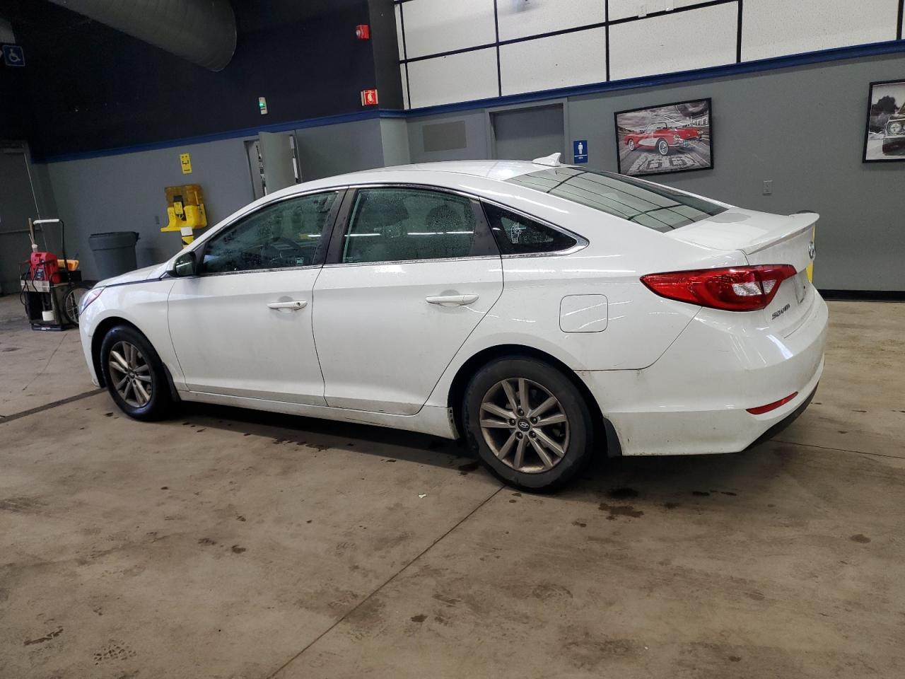 2015 Hyundai Sonata VIN 5NPE24AF2FH145739 Copart auction photo, front end / minor dent/scratches damage thumbnail 2