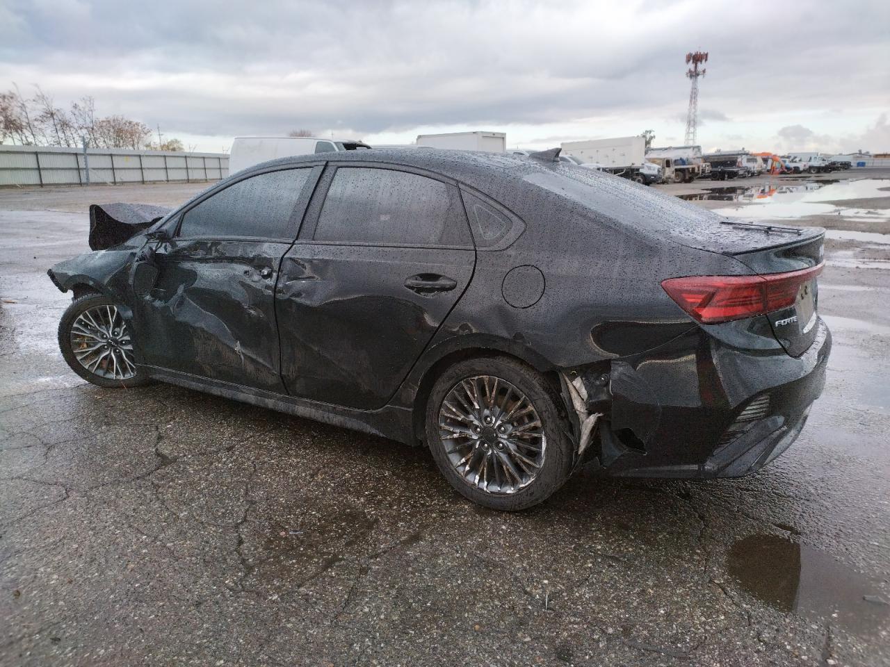 2023 KIA Forte VIN 3KPF54AD7PE575735 Copart auction photo, all over damage thumbnail 2