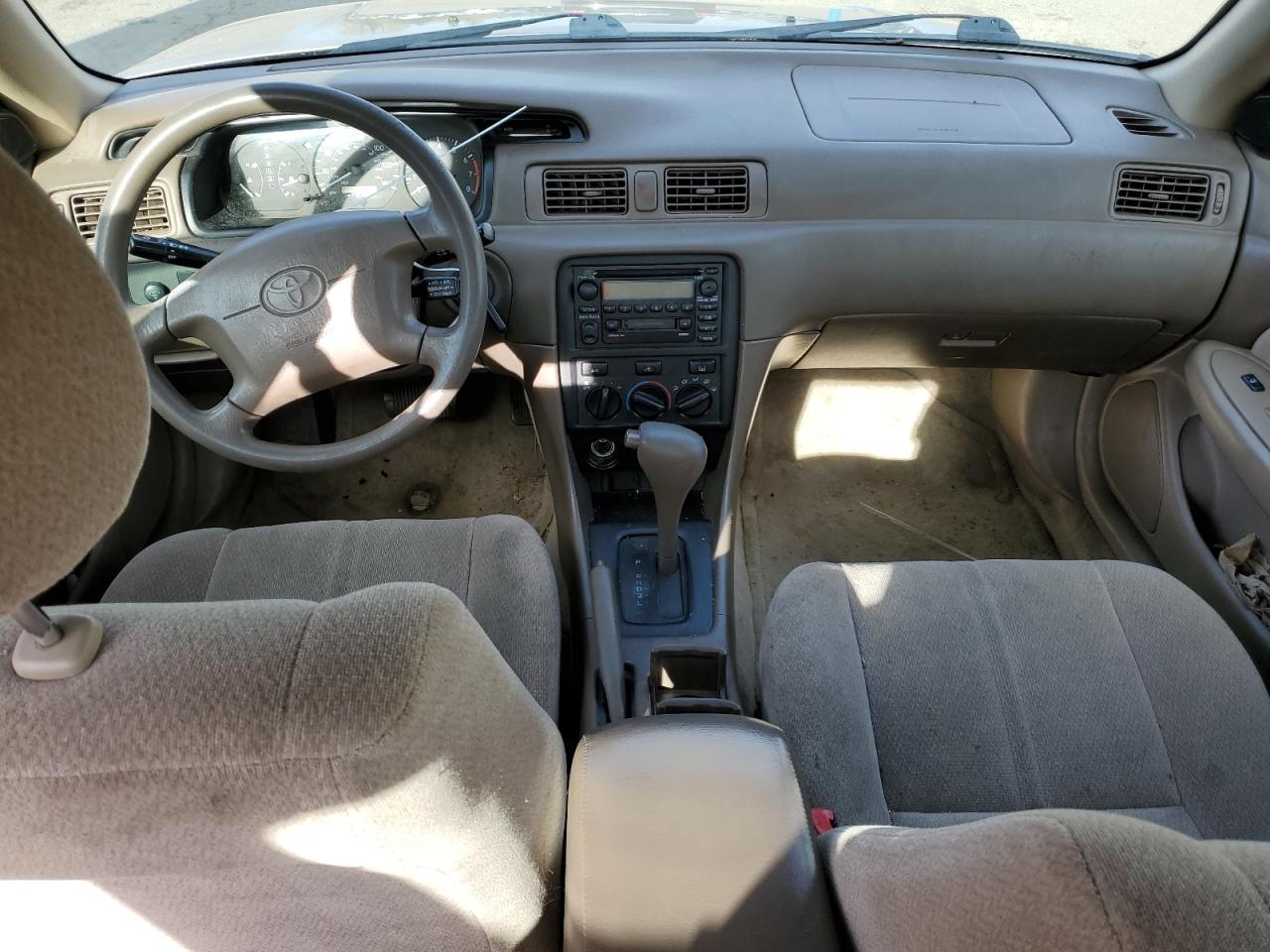 2001 Toyota Camry VIN JT2BG22K910568918 Copart auction photo, front end damage thumbnail 8