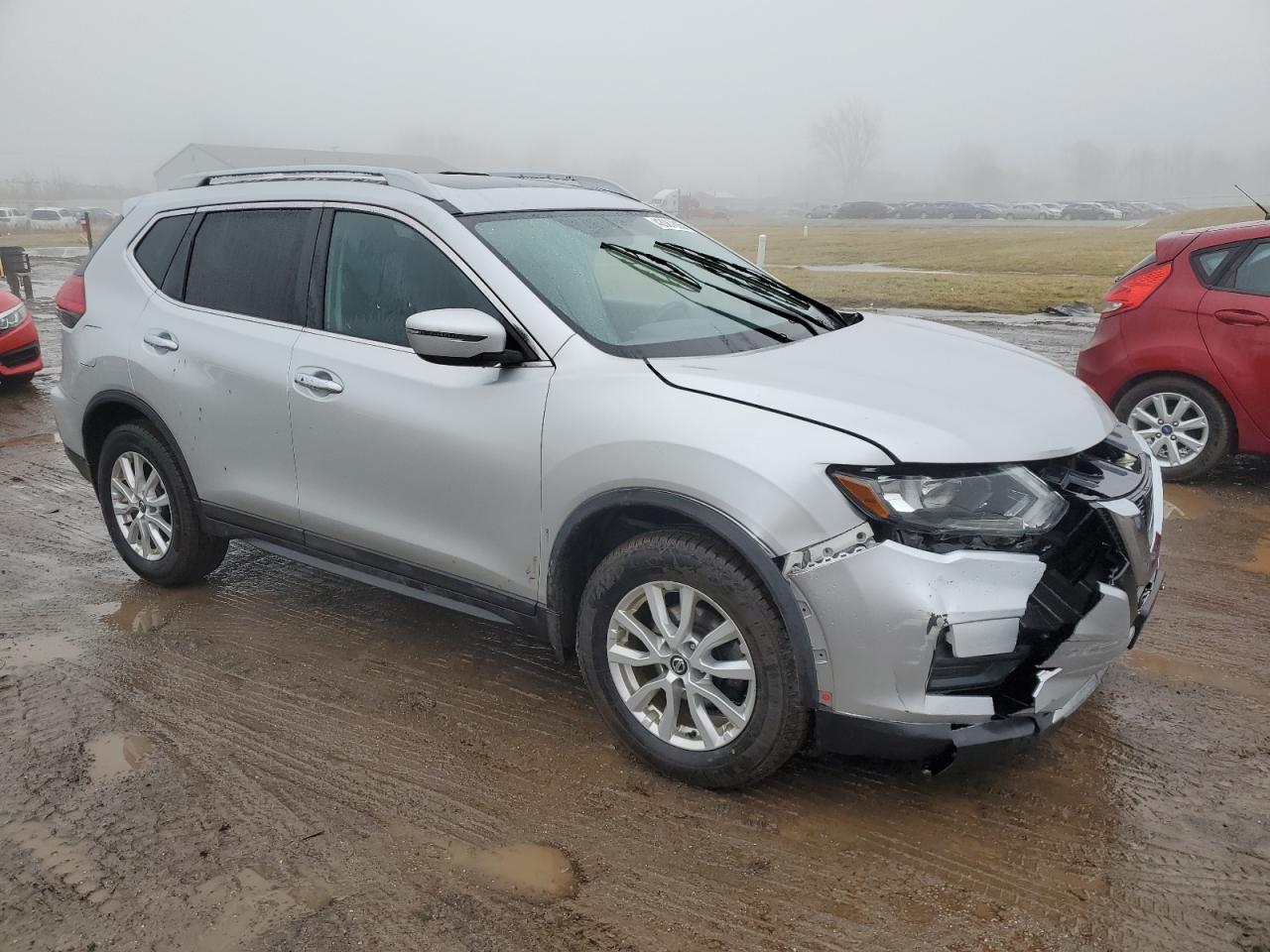 2017 Nissan Rogue VIN 5N1AT2MV9HC829233 Copart auction photo, front end damage thumbnail 4