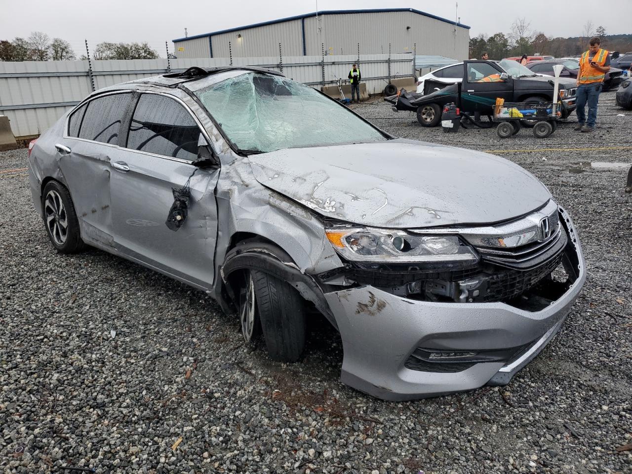 2016 Honda Accord VIN 1HGCR2F88GA239443 Copart auction photo, front end damage thumbnail 4