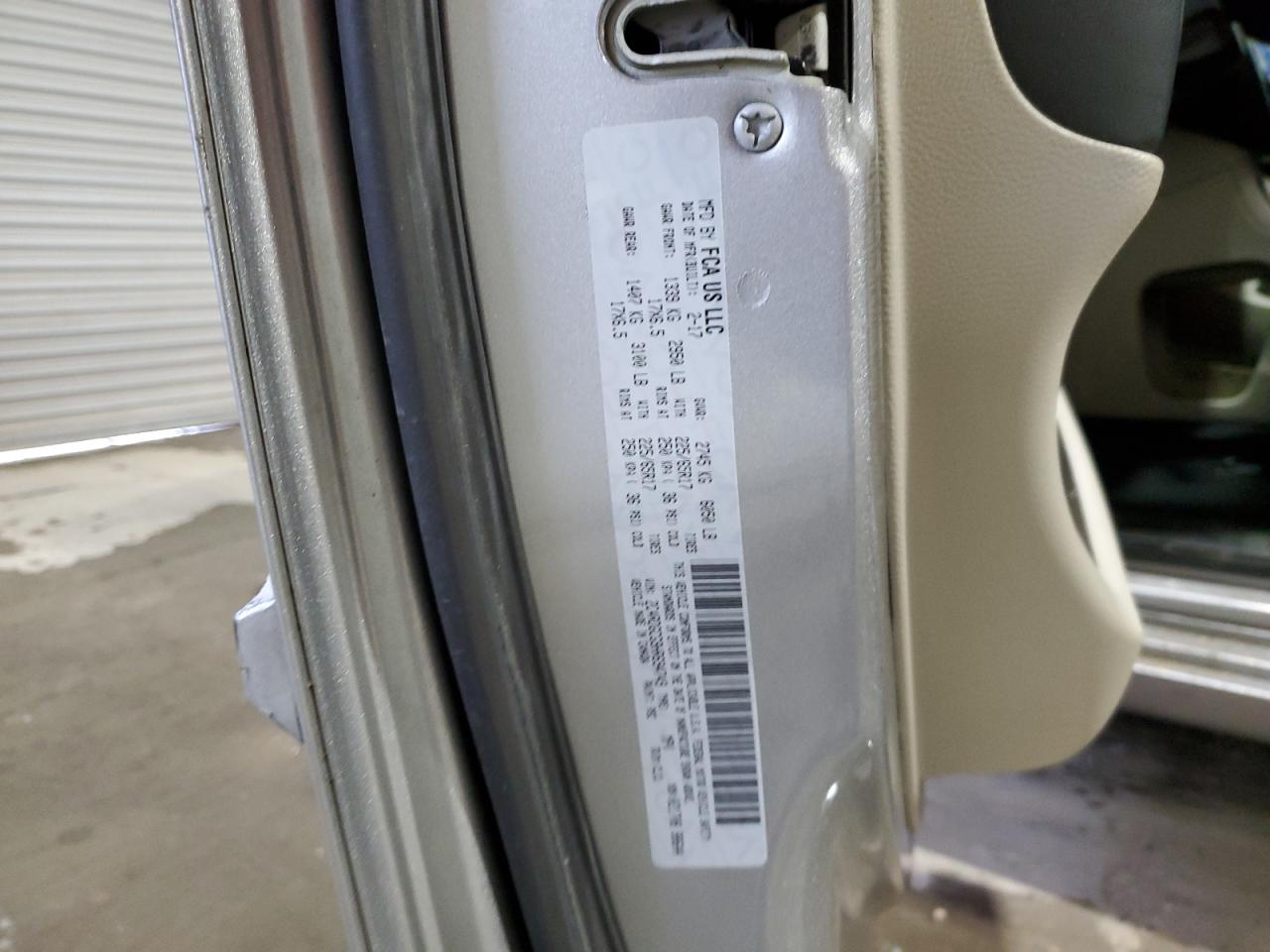 2017 Dodge Caravan VIN 2C4RDGCG9HR694749 Copart auction photo, front end / side damage thumbnail 16