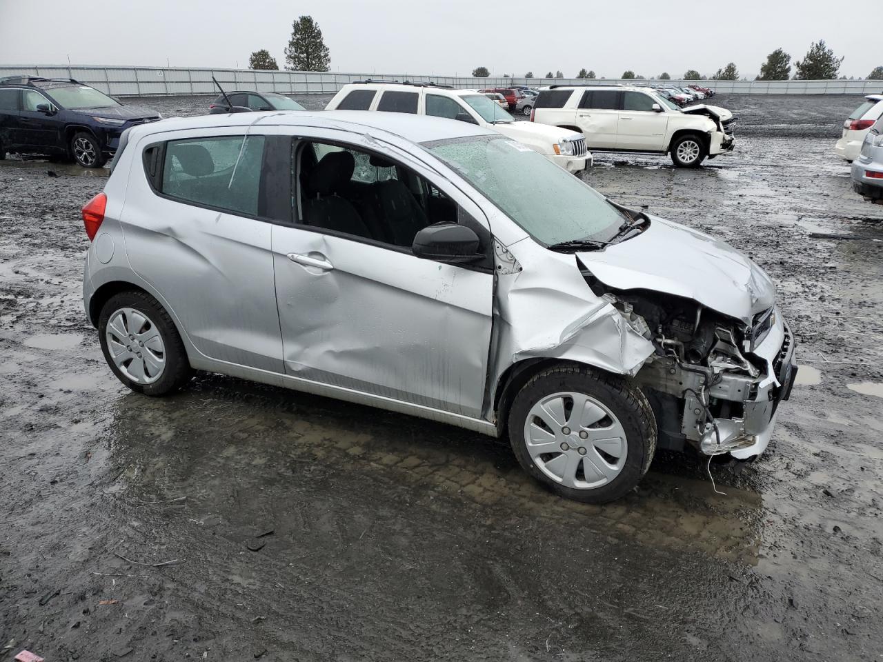 2018 Chevrolet Spark VIN KL8CA6SA1JC423679 Copart auction photo, front end / side damage thumbnail 4
