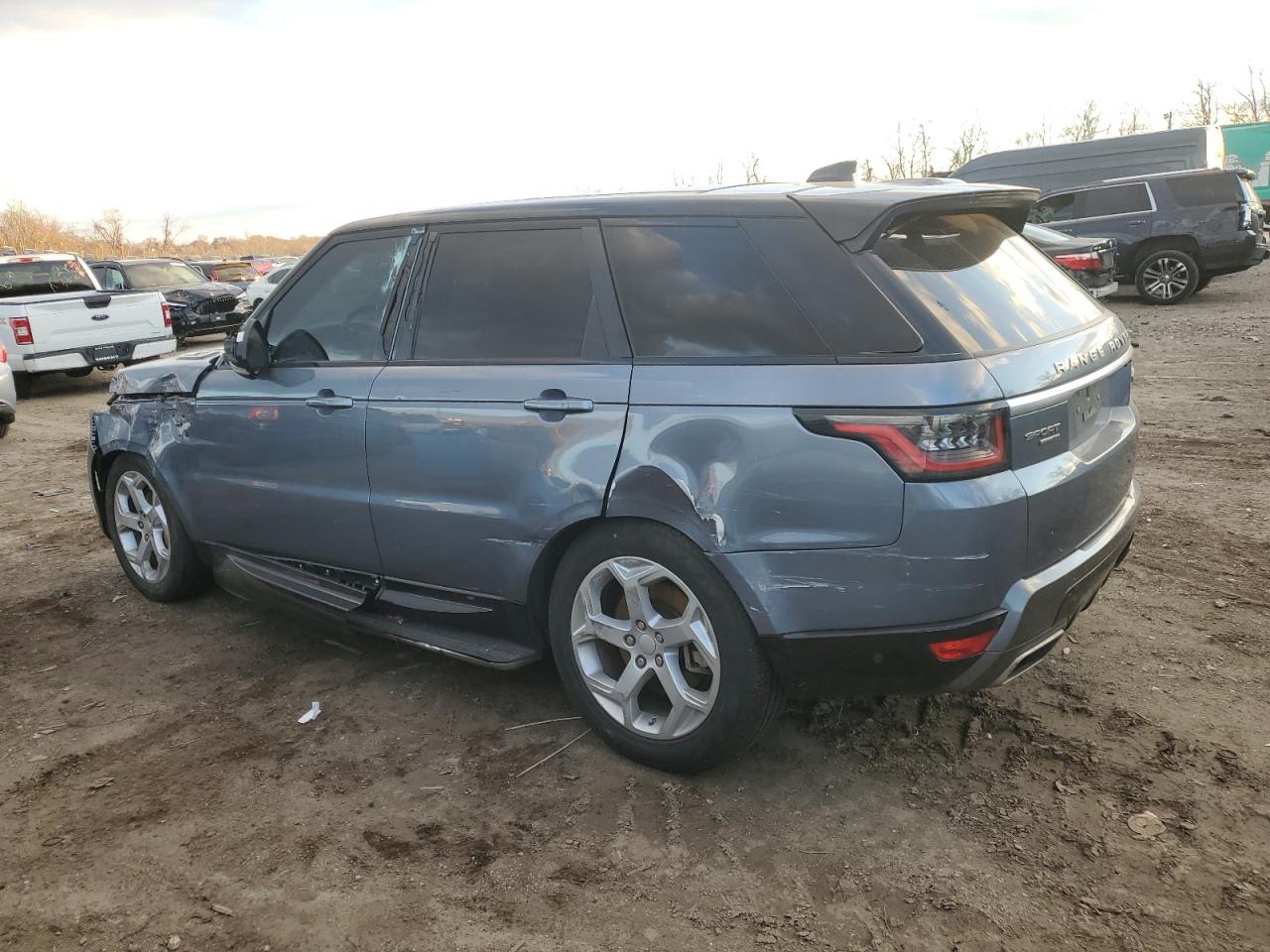 2018 Land Rover Range Rover VIN SALWR2RV1JA404438 Copart auction photo, all over damage thumbnail 2