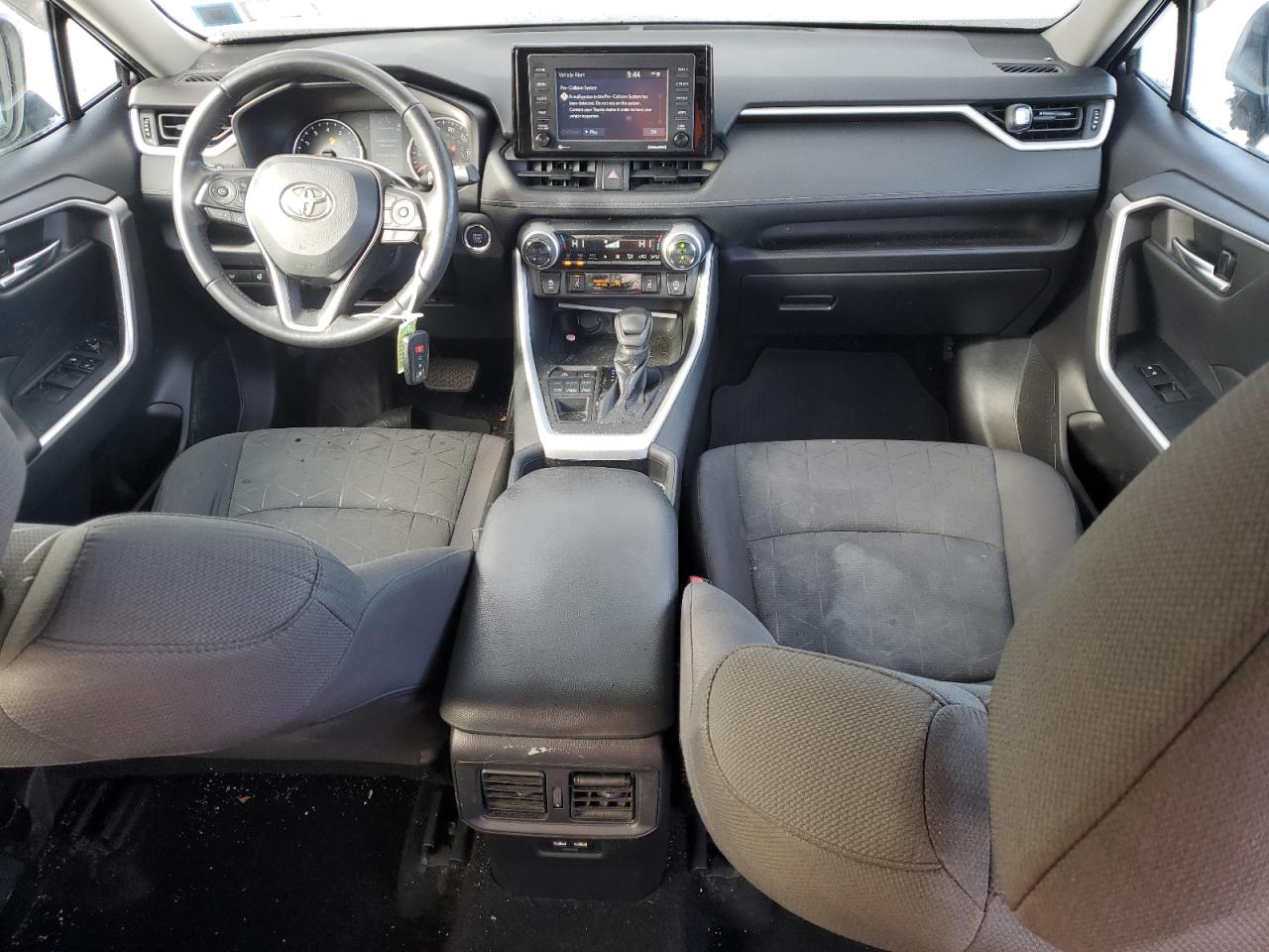 2021 Toyota RAV 4 VIN 2T3P1RFVXMW220458 Copart auction photo, front end / minor dent/scratches damage thumbnail 8