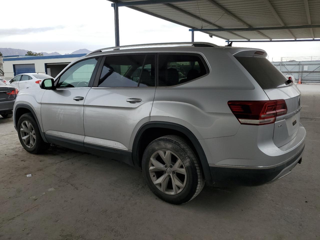 2018 Volkswagen Atlas VIN 1V2MR2CAXJC527386 Copart auction photo, mechanical / side damage thumbnail 2