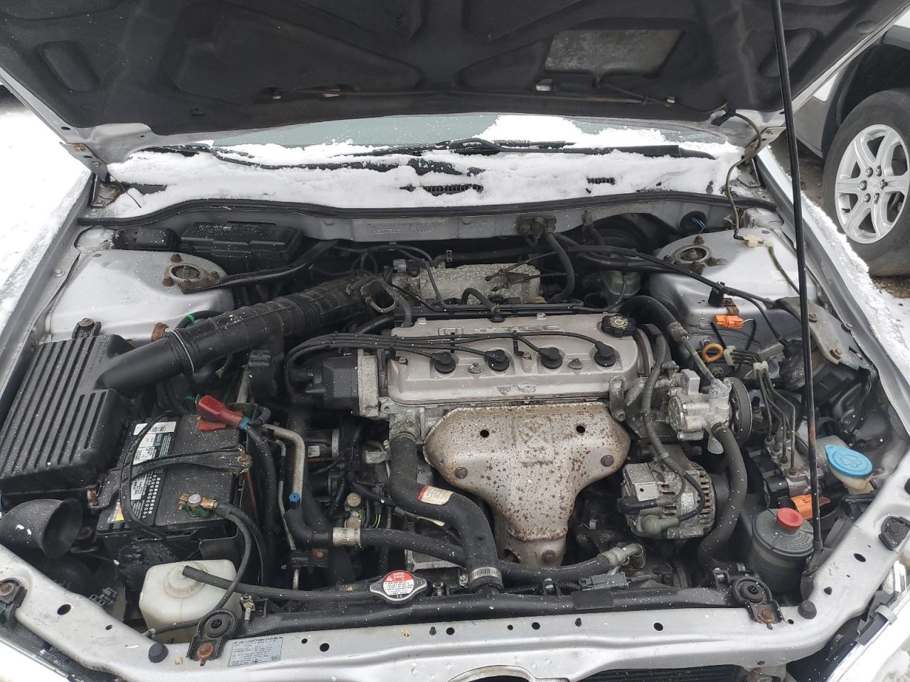 2001 Honda Accord VIN 1HGCG566X1A147649 Copart auction photo, all over damage thumbnail 11