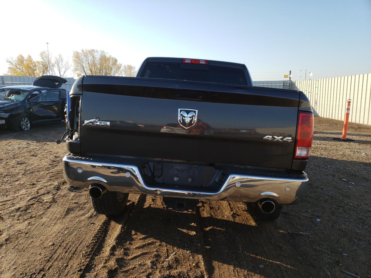 2017 RAM 1500 VIN 3C6RR7LT8HG787984 Copart auction photo, rollover / hail damage thumbnail 6