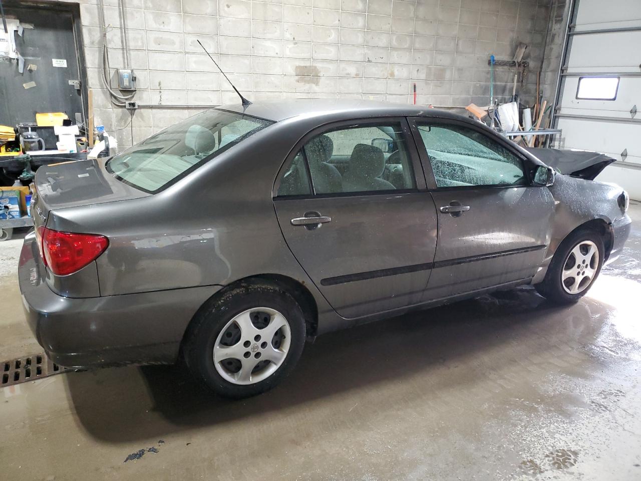 2007 Toyota Corolla VIN 1NXBR32E17Z879130 Copart auction photo, front end / rear end damage thumbnail 3