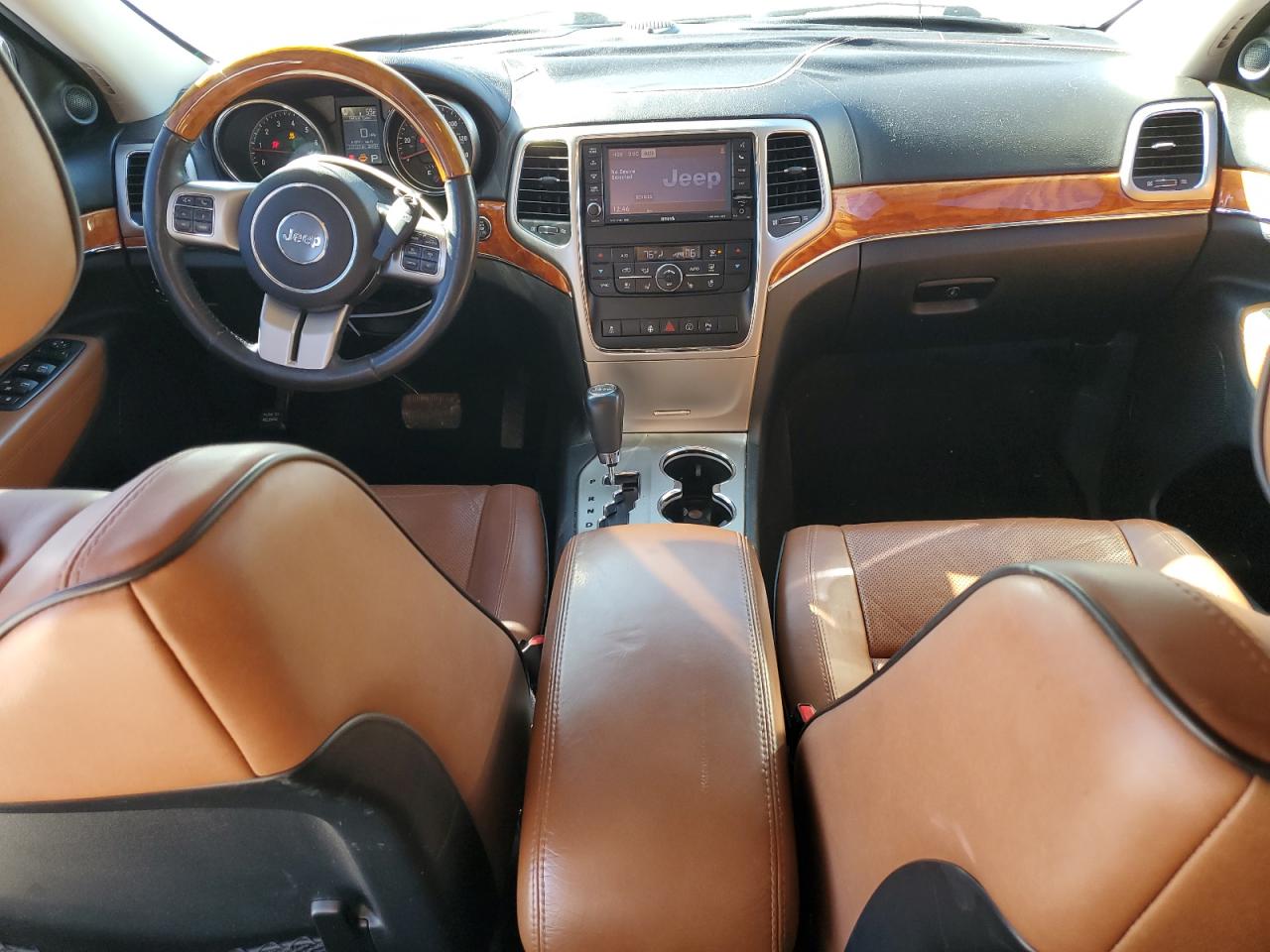 2013 Jeep Grand Cherokee VIN 1C4RJFCG0DC639290 Copart auction photo, front end damage thumbnail 8