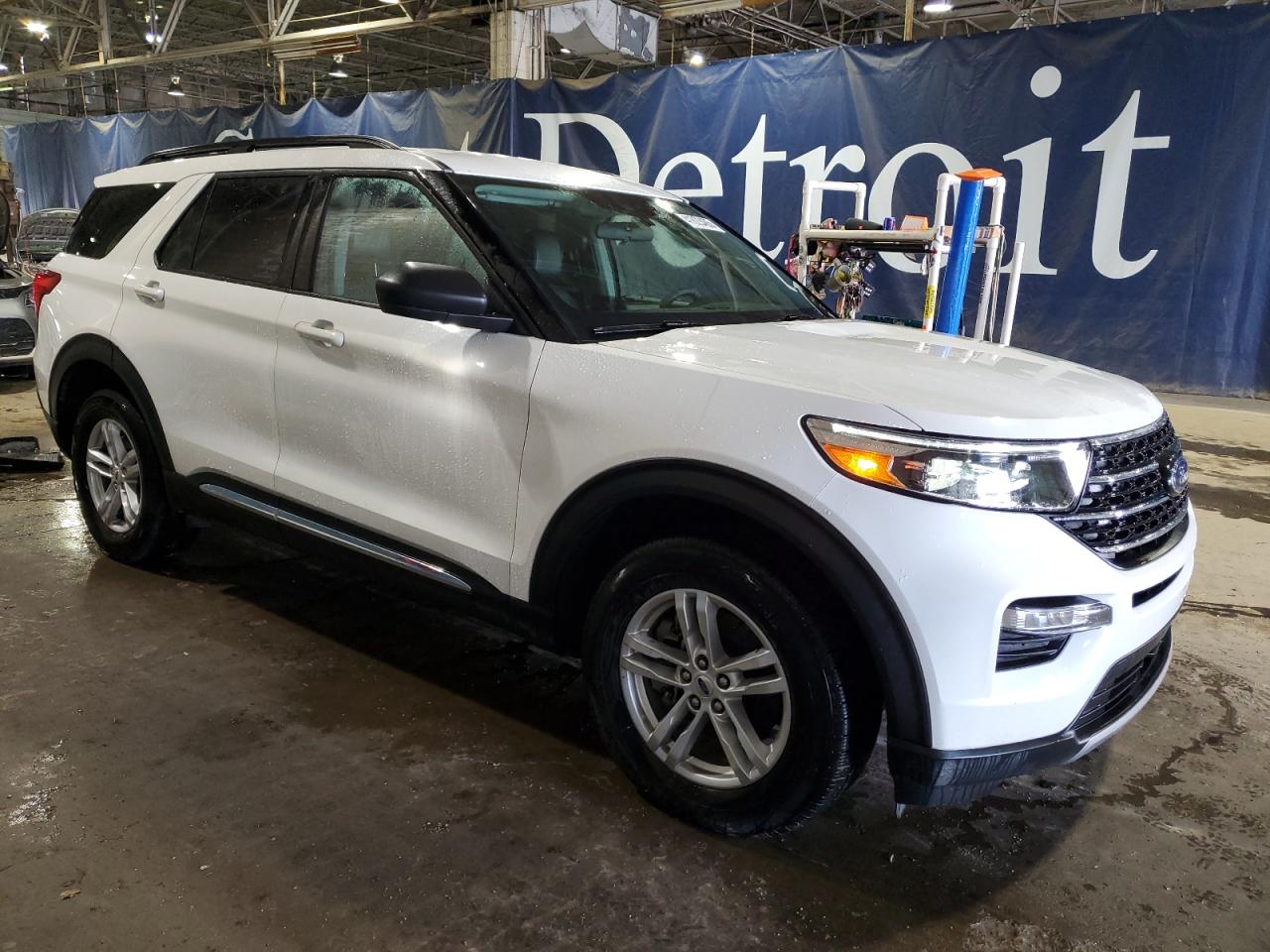 2023 Ford Explorer VIN 1FMSK8DH9PGB97250 Copart auction photo, minor dent/scratches / missing/altered vin damage thumbnail 4
