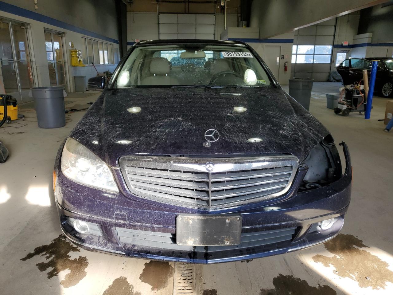 2011 Mercedes-Benz C-klasse VIN WDDGF8BB5BR140611 Copart auction photo, all over damage thumbnail 5