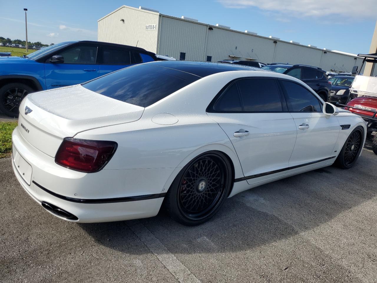 2022 Bentley Flying spur VIN SCBBG6ZG0NC092159 Copart auction photo, water/flood damage thumbnail 3