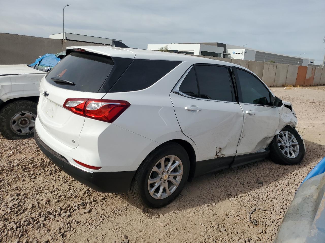 2020 Chevrolet Equinox VIN 3GNAXKEV4LL214875 Copart auction photo, front end / side damage thumbnail 3