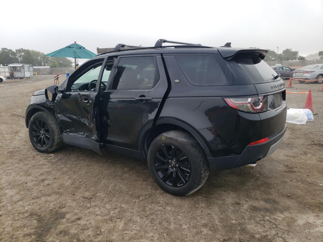 2016 Land Rover Discovery VIN SALCR2BG9GH556661 Copart auction photo, side damage thumbnail 2