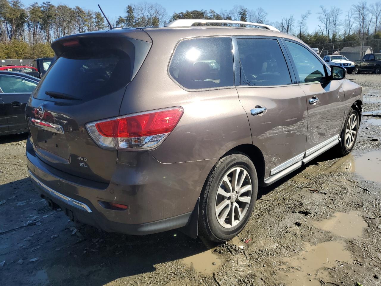 2015 Nissan Pathfinder VIN 5N1AR2MM5FC673436 Copart auction photo, front end / undercarriage damage thumbnail 3