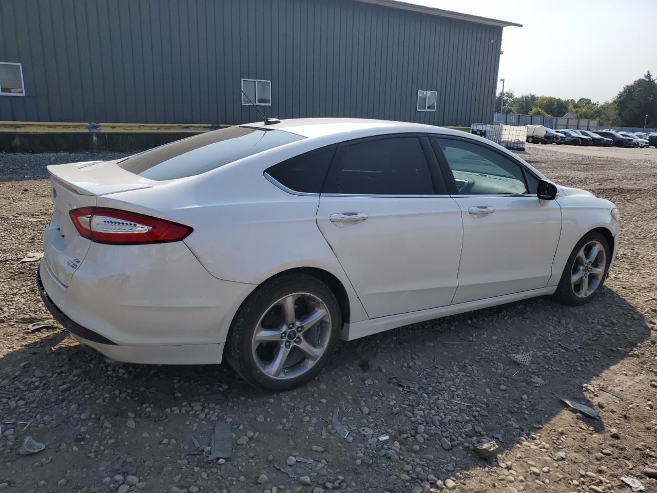 2015 Ford Fusion VIN 3FA6P0HD0FR124684 Copart auction photo, side / rear end damage thumbnail 3
