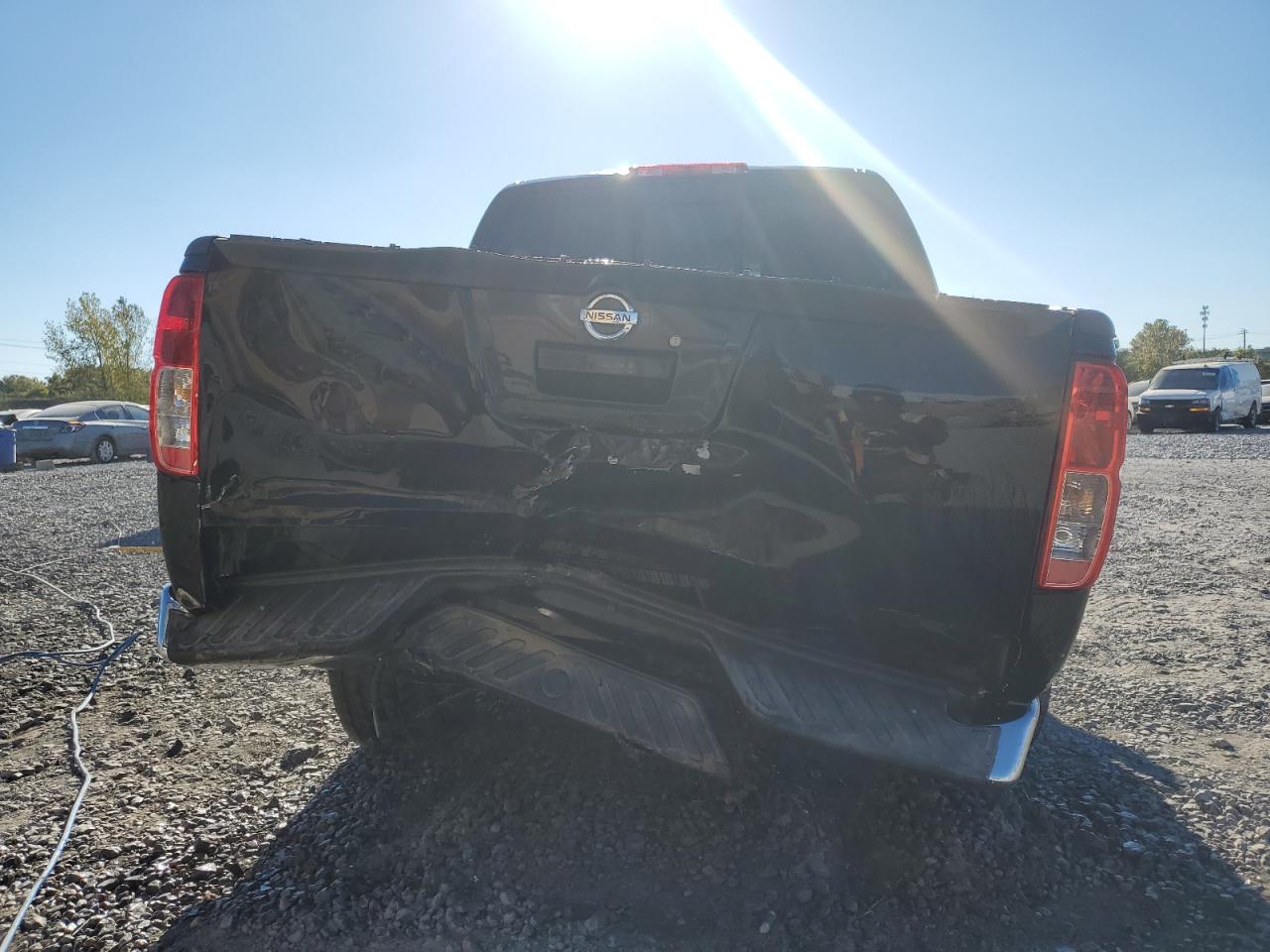 2017 Nissan Navara (Frontier) VIN 1N6AD0EV7HN766218 Copart auction photo, rear end damage thumbnail 6