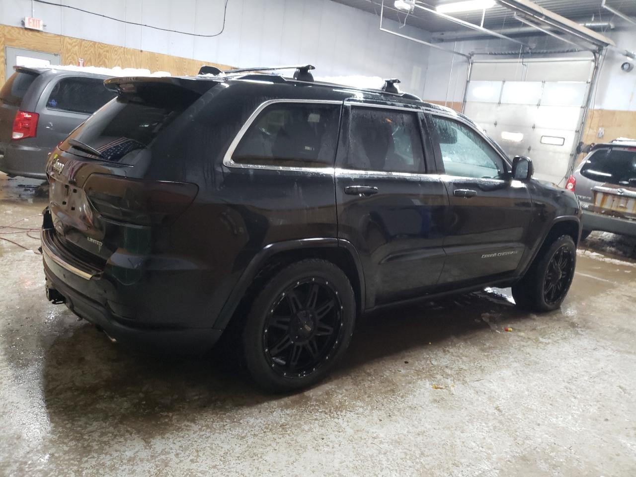 2014 Jeep Grand Cherokee VIN 1C4RJFBG1EC526550 Copart auction photo, rear end / undercarriage damage thumbnail 3
