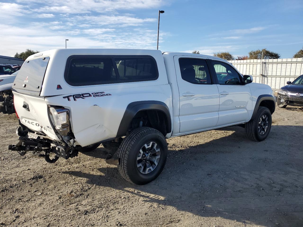 2016 Toyota Tacoma VIN 3TMAZ5CN4GM022699 Copart auction photo, rear end / front end damage thumbnail 3